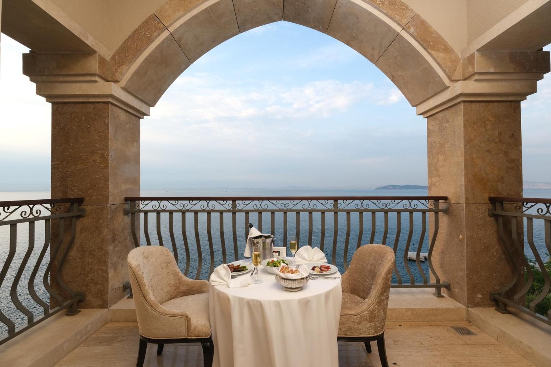 Birun Ada Hotel Burgazada 外观 照片
